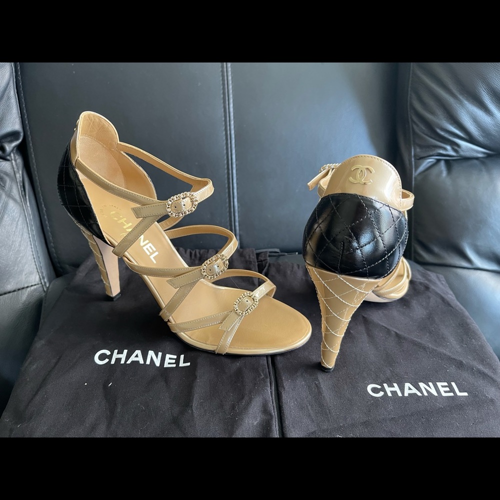 AUTHENTIC Chanel high heel sandals - size 39 NWOT